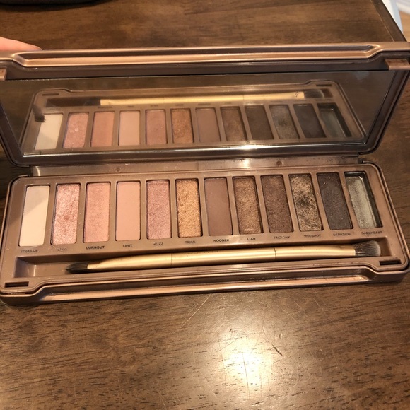 Urban Decay Naked3 Palette - Picture 2 of 2